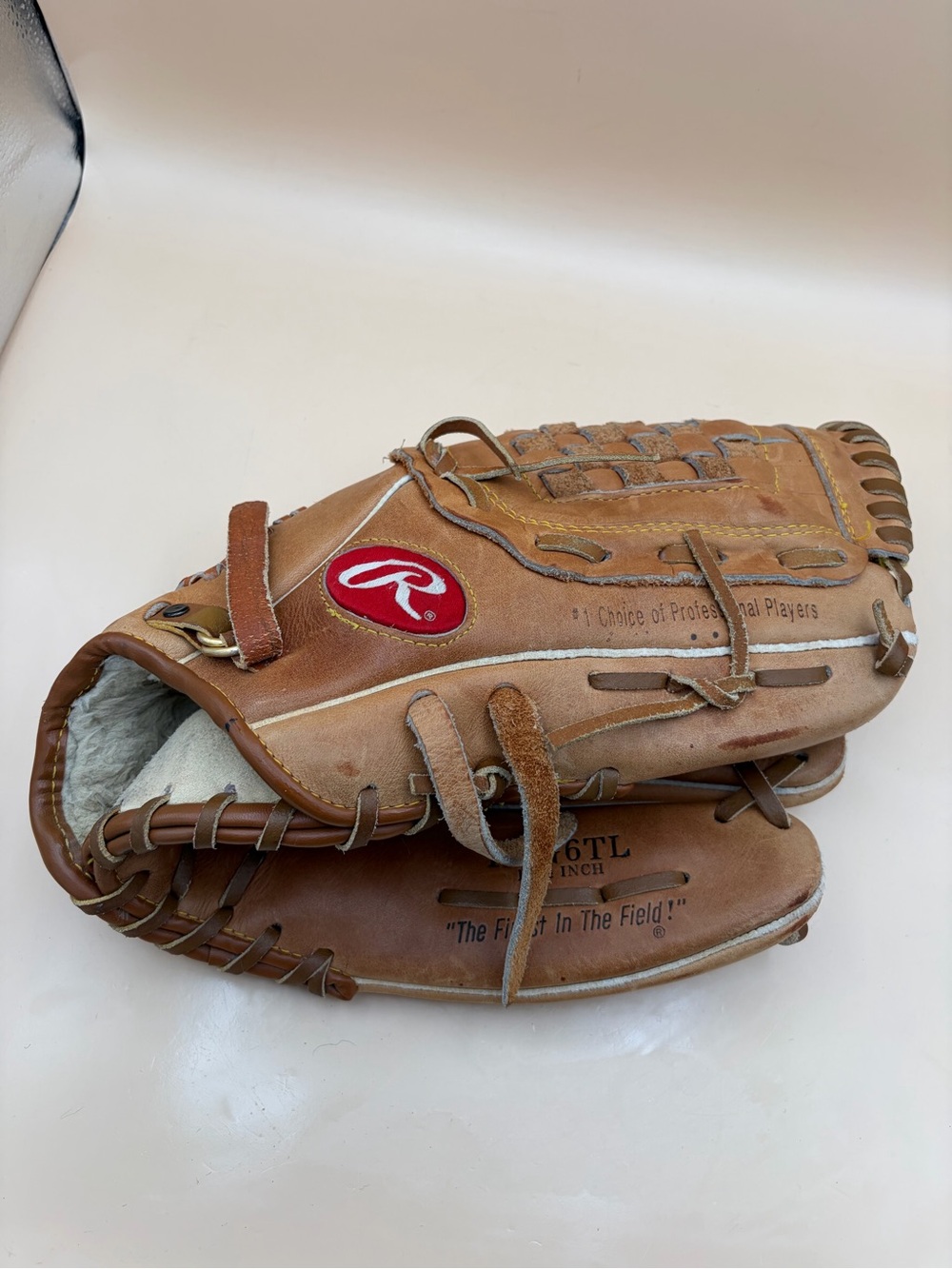 Rawlings Tan Leather RBG6TL 12.5” Glove with Red Logo Patch - Left Handed Glove